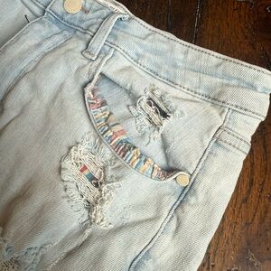 Judy Blue Light Wash Distressed Cuffed Shorts L